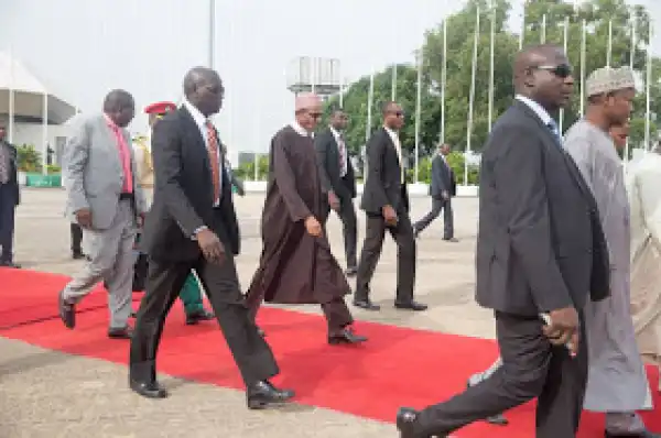 Photos Of Buhari Leaving Nnamdi Azikiwe Airport Today For New Delhi, India
